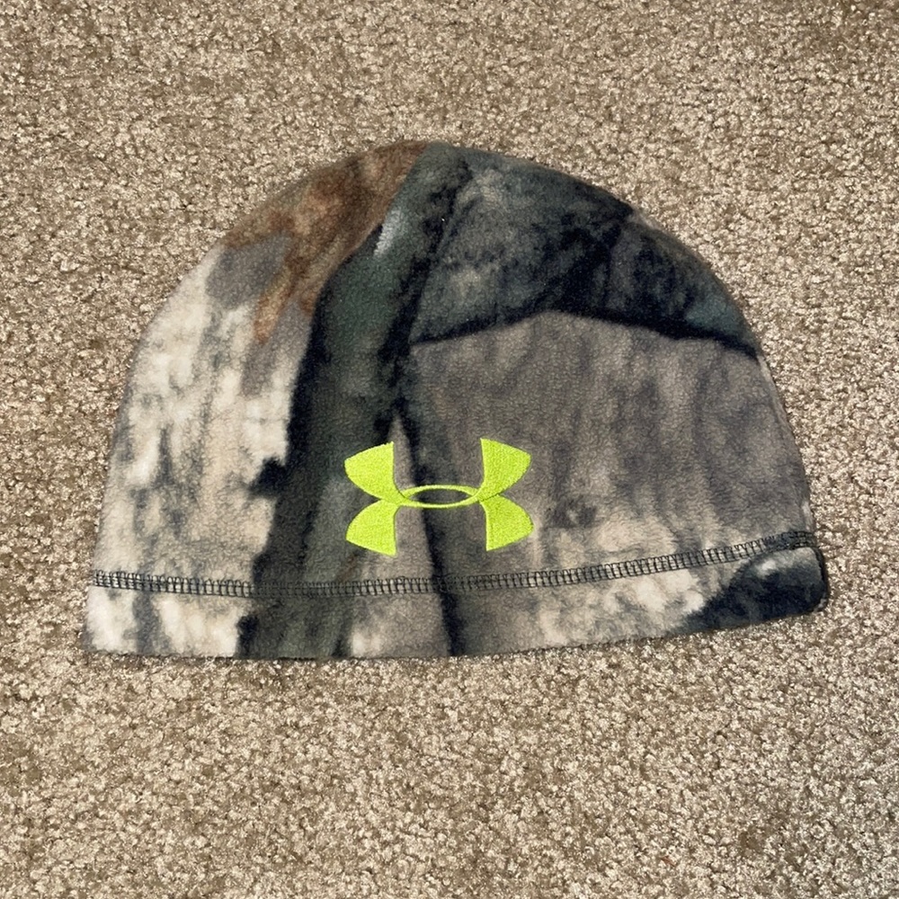 Under Armour camo beanie